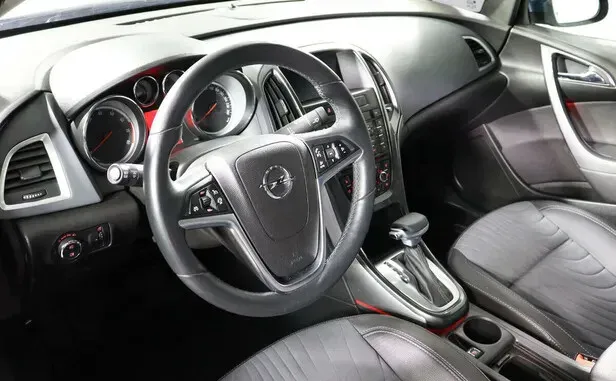 Opel Astra, J Рестайлинг — фото 7