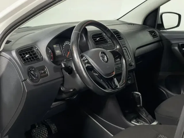 Volkswagen Polo, V Рестайлинг — фото 11