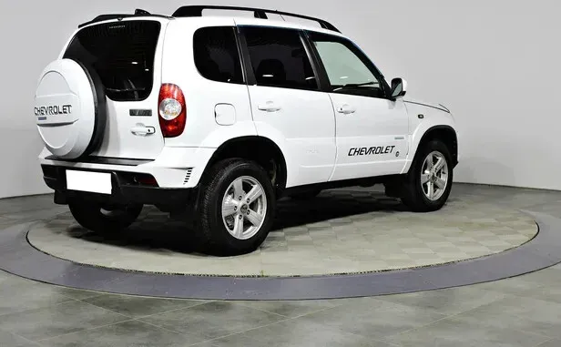 Chevrolet Niva, I Рестайлинг — фото 2