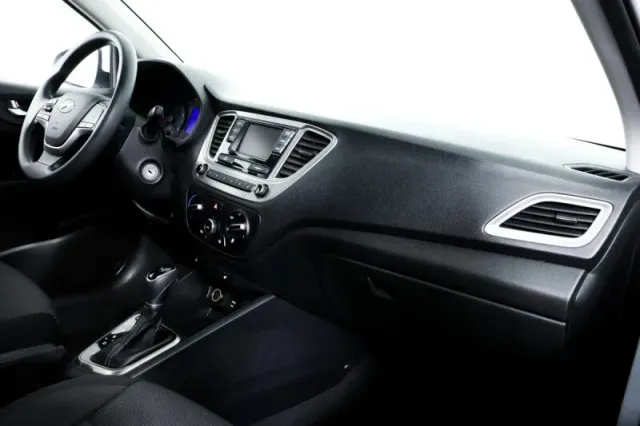Hyundai Solaris, II Рестайлинг — фото 10