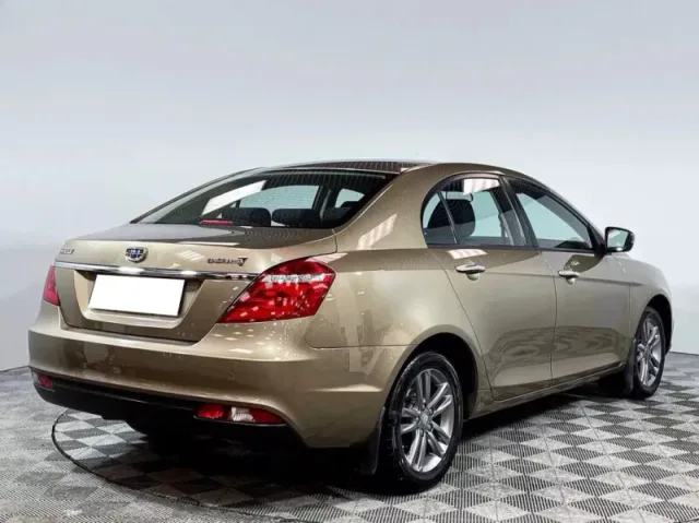 Geely Emgrand 7, I Рестайлинг — фото 5