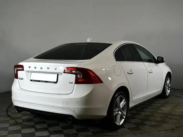Volvo S60, II Рестайлинг — фото 3