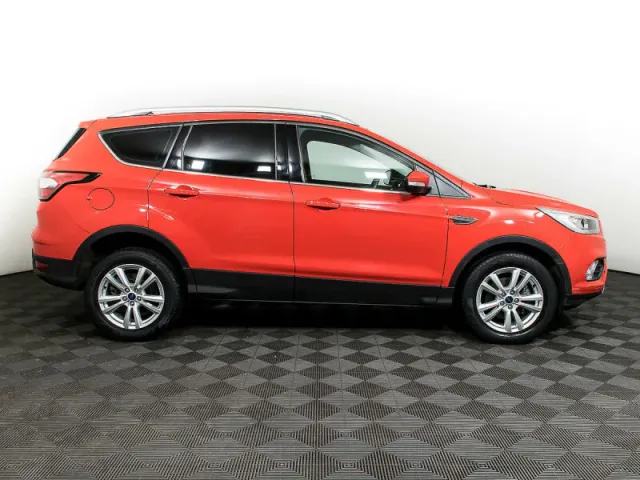 Ford Kuga, II Рестайлинг — фото 3
