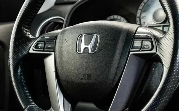 Honda Pilot, II Рестайлинг — фото 8
