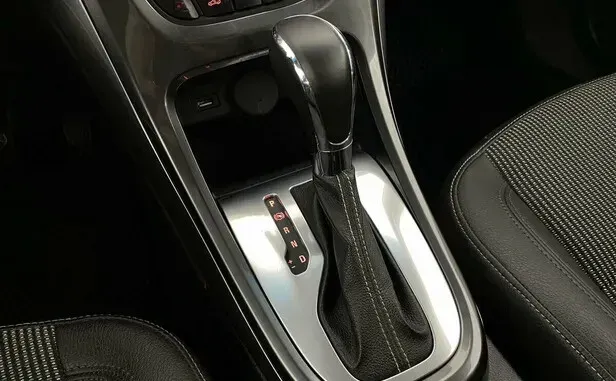 Opel Astra, J Рестайлинг — фото 8