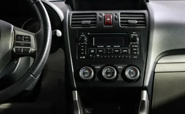 Subaru Forester, IV — фото 11