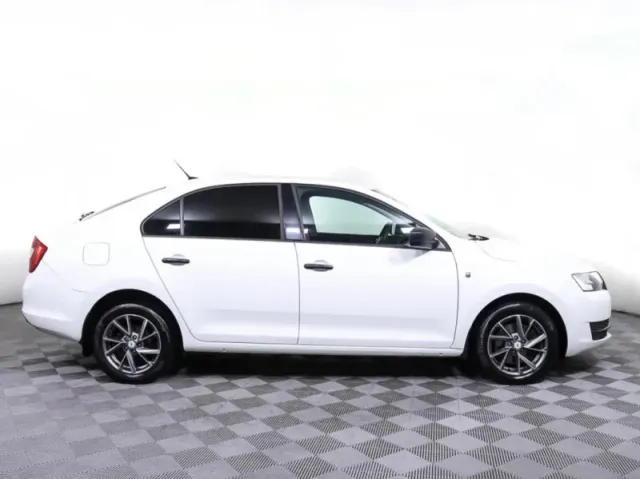 Skoda Rapid, I — фото 4