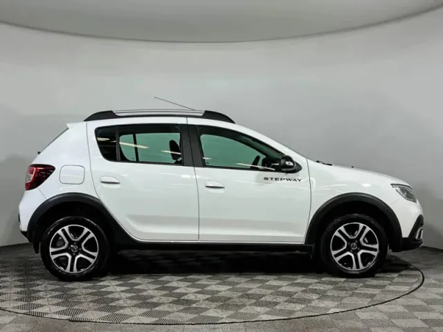 Renault Sandero, II Рестайлинг — фото 4