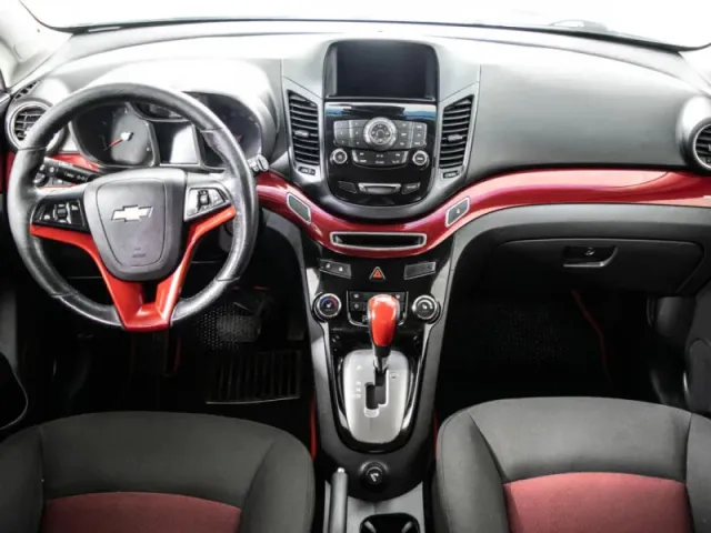 Chevrolet Orlando — фото 11