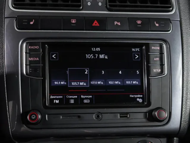 Volkswagen Polo, V Рестайлинг — фото 30