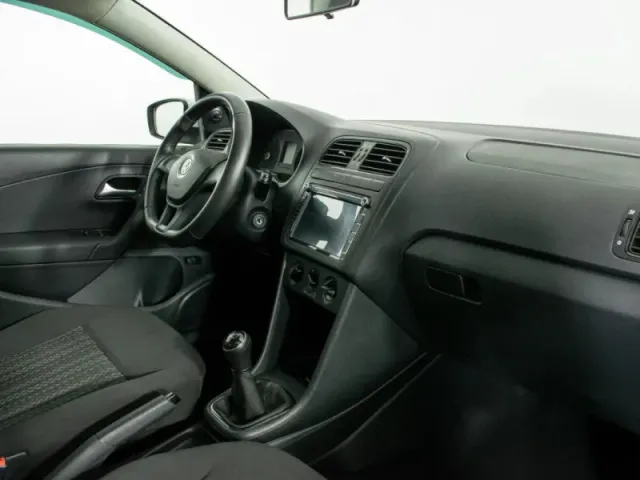 Volkswagen Polo, V Рестайлинг — фото 9