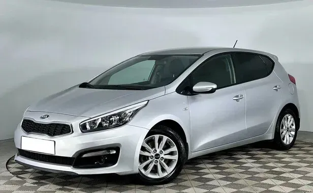 Kia Ceed, II Рестайлинг — фото 1