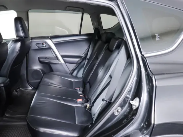 Toyota RAV4, IV (XA40) — фото 15