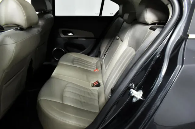 Chevrolet Cruze, I Рестайлинг — фото 12