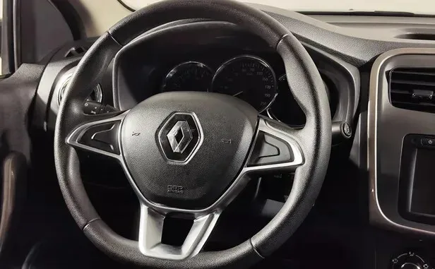 Renault Logan, II Рестайлинг — фото 11
