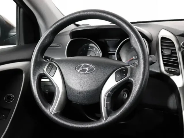 Hyundai i30, II — фото 11
