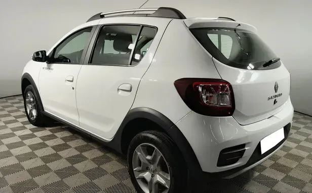 Renault Sandero, II Рестайлинг — фото 4