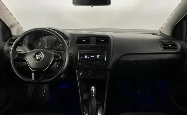 Volkswagen Polo, V Рестайлинг — фото 5