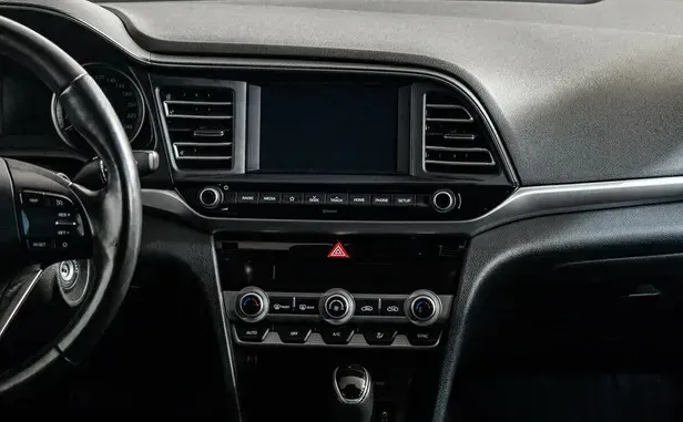 Hyundai Elantra, VI (AD) Рестайлинг — фото 11