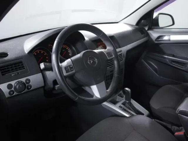 Opel Astra, H Рестайлинг — фото 15