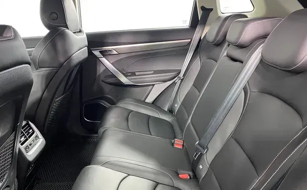 Geely Atlas Pro — фото 8