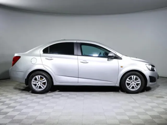 Chevrolet Aveo, II — фото 4