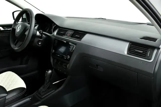 Skoda Rapid, I Рестайлинг — фото 9