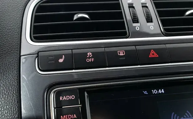Volkswagen Polo, V Рестайлинг — фото 10