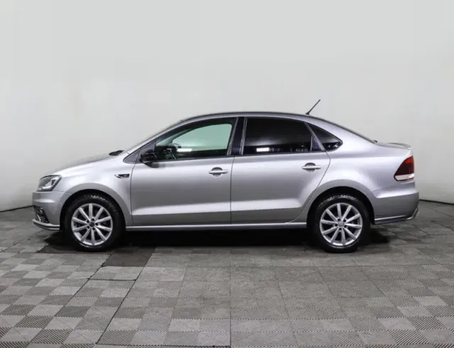 Volkswagen Polo, V Рестайлинг — фото 8