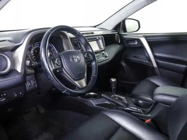 Toyota RAV4, IV (XA40) — фото 18