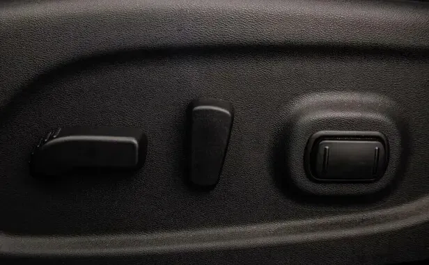 Nissan Pathfinder, IV — фото 10
