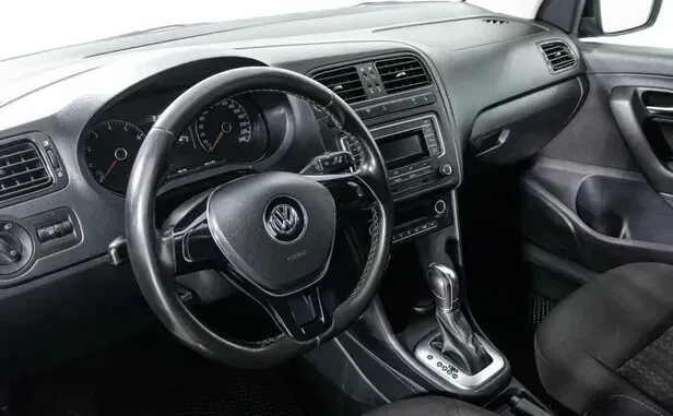 Volkswagen Polo, V Рестайлинг — фото 6