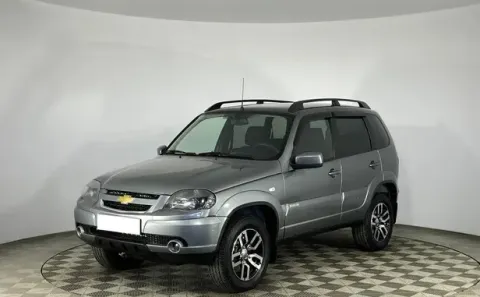 Chevrolet Niva, I Рестайлинг — фото 1