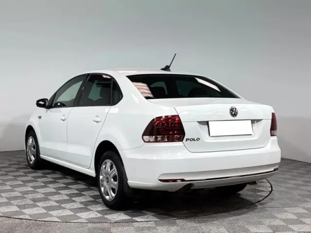 Volkswagen Polo, V Рестайлинг — фото 7