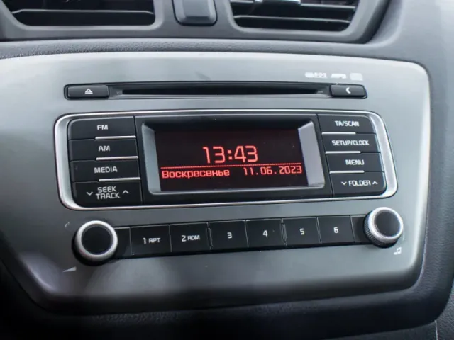 Kia Rio, III Рестайлинг — фото 14