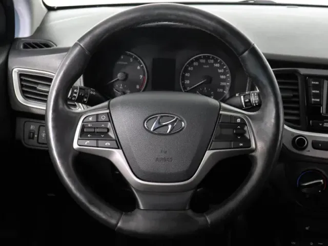 Hyundai Solaris, II — фото 12