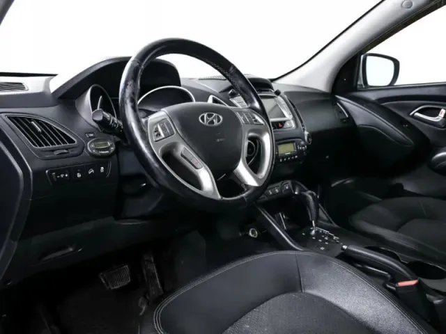 Hyundai ix35, I — фото 14