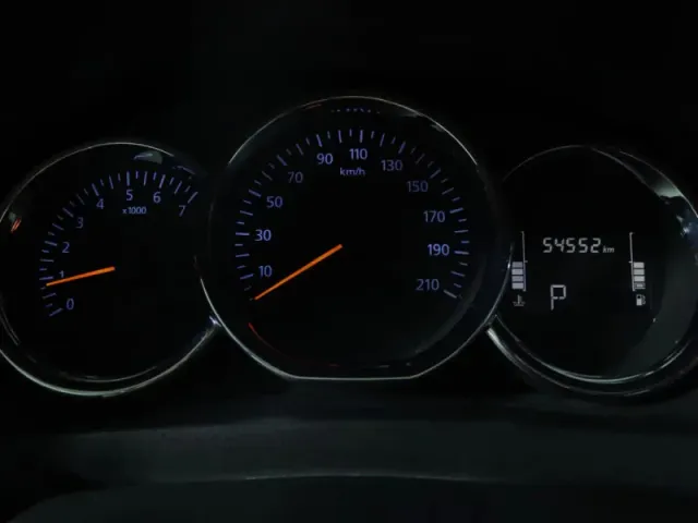 Renault Logan, II Рестайлинг — фото 11