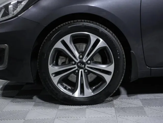 Kia Ceed, II Рестайлинг — фото 9
