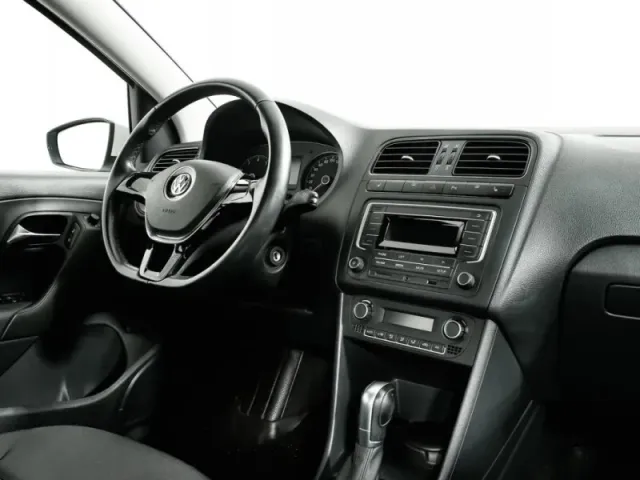 Volkswagen Polo, V Рестайлинг — фото 10