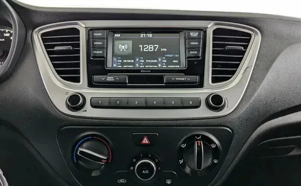 Hyundai Solaris, II Рестайлинг — фото 12