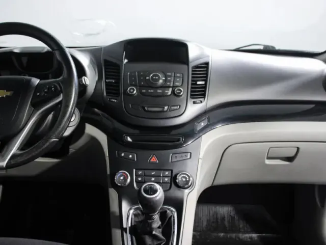Chevrolet Orlando — фото 11