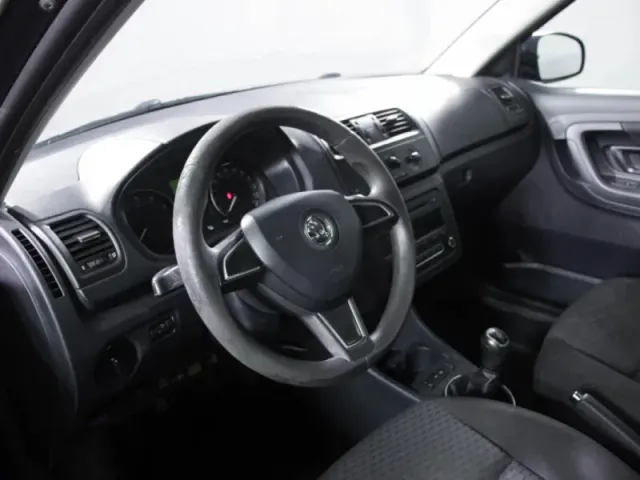 Skoda Fabia, II Рестайлинг — фото 15