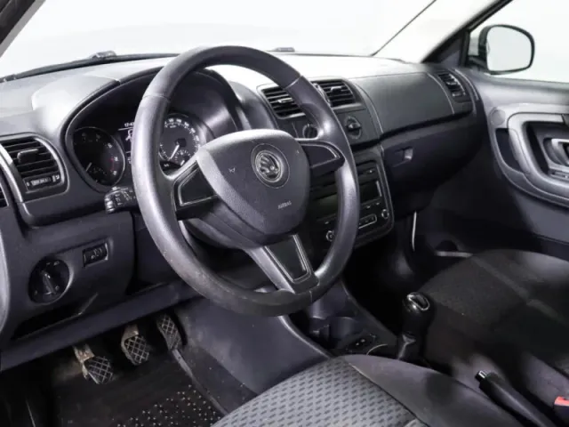 Skoda Fabia, II Рестайлинг — фото 11