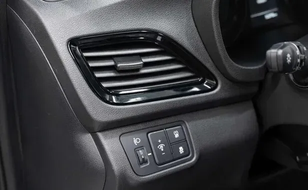 Hyundai Solaris, II Рестайлинг — фото 15