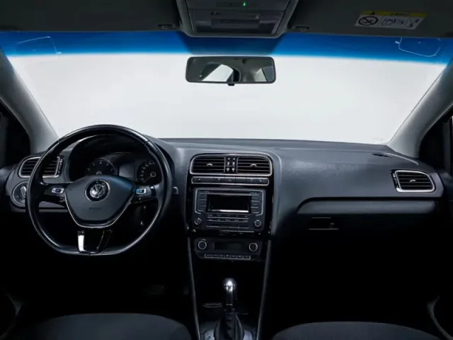 Volkswagen Polo, V Рестайлинг — фото 13