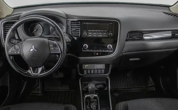 Mitsubishi Outlander, III Рестайлинг 3 — фото 8