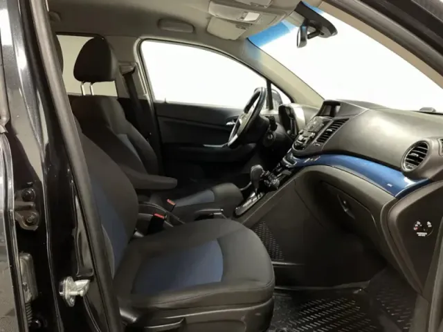 Chevrolet Orlando — фото 12