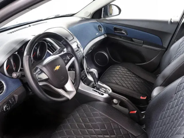 Chevrolet Cruze, I Рестайлинг — фото 11