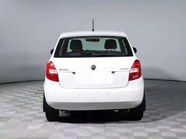 Skoda Fabia, II Рестайлинг — фото 5